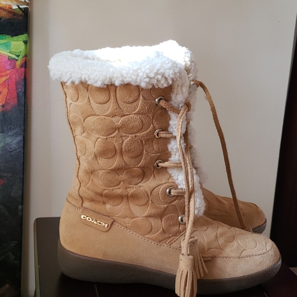 Coach leather boots "tuesday" brown sherpa emboss